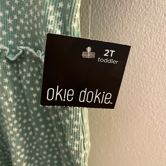 NWT Toddler Girl Green Dress with Stars — 2T - Picture 3 of 3